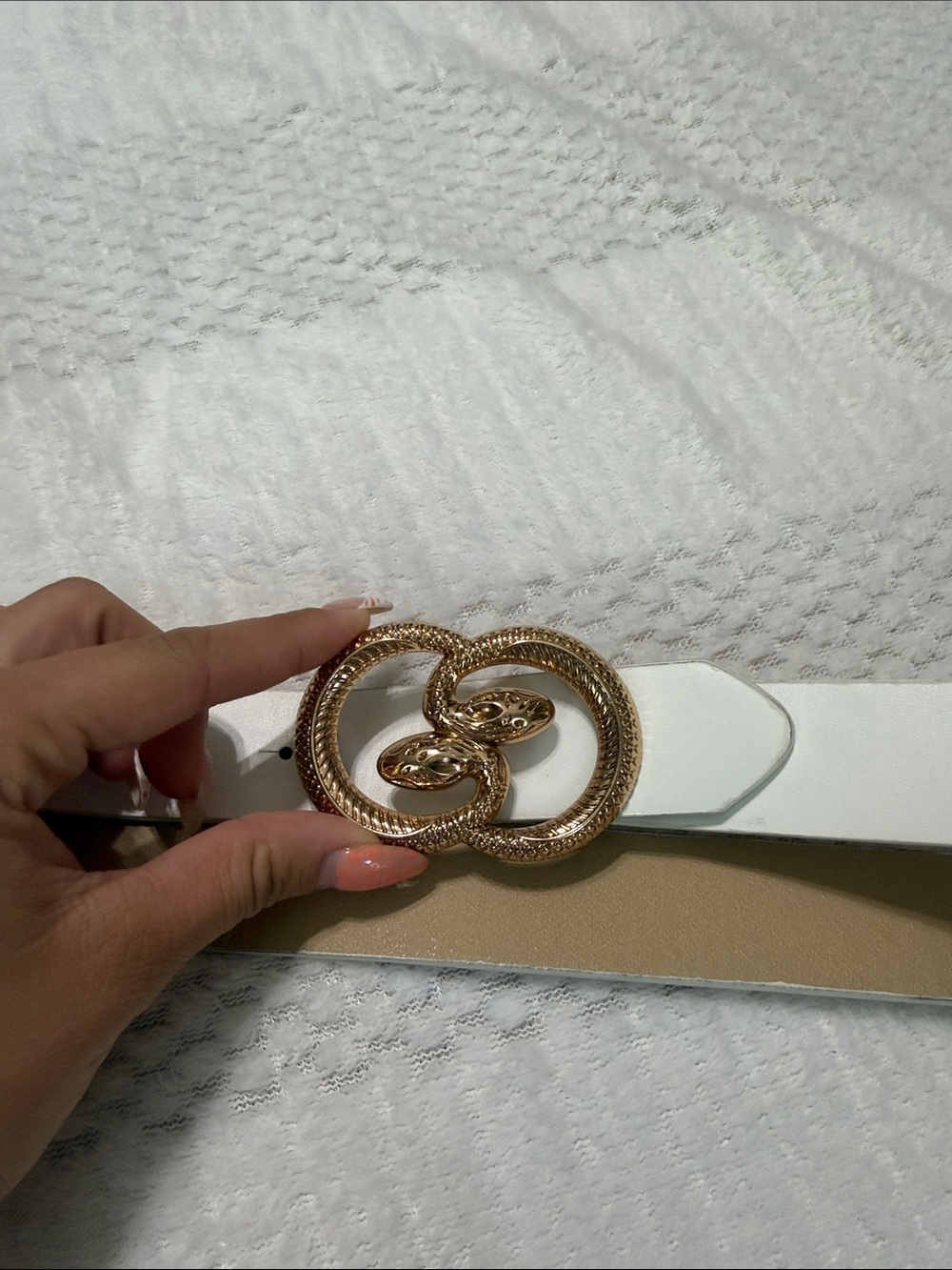 SHEIN White Belt with Gold Double-Ring Decorative Buckle